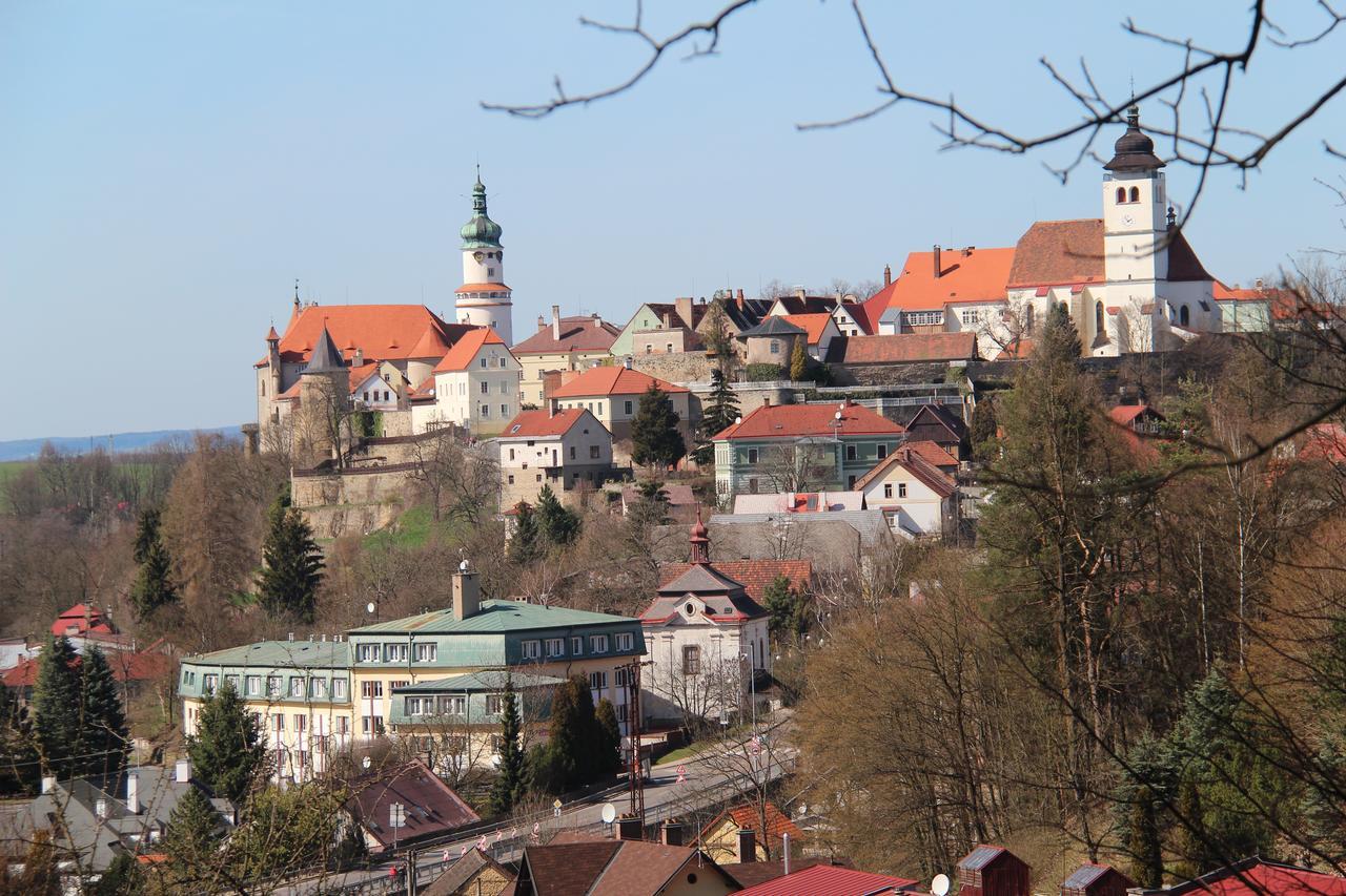 Hotel Rambousek Nové Město nad Metují エクステリア 写真
